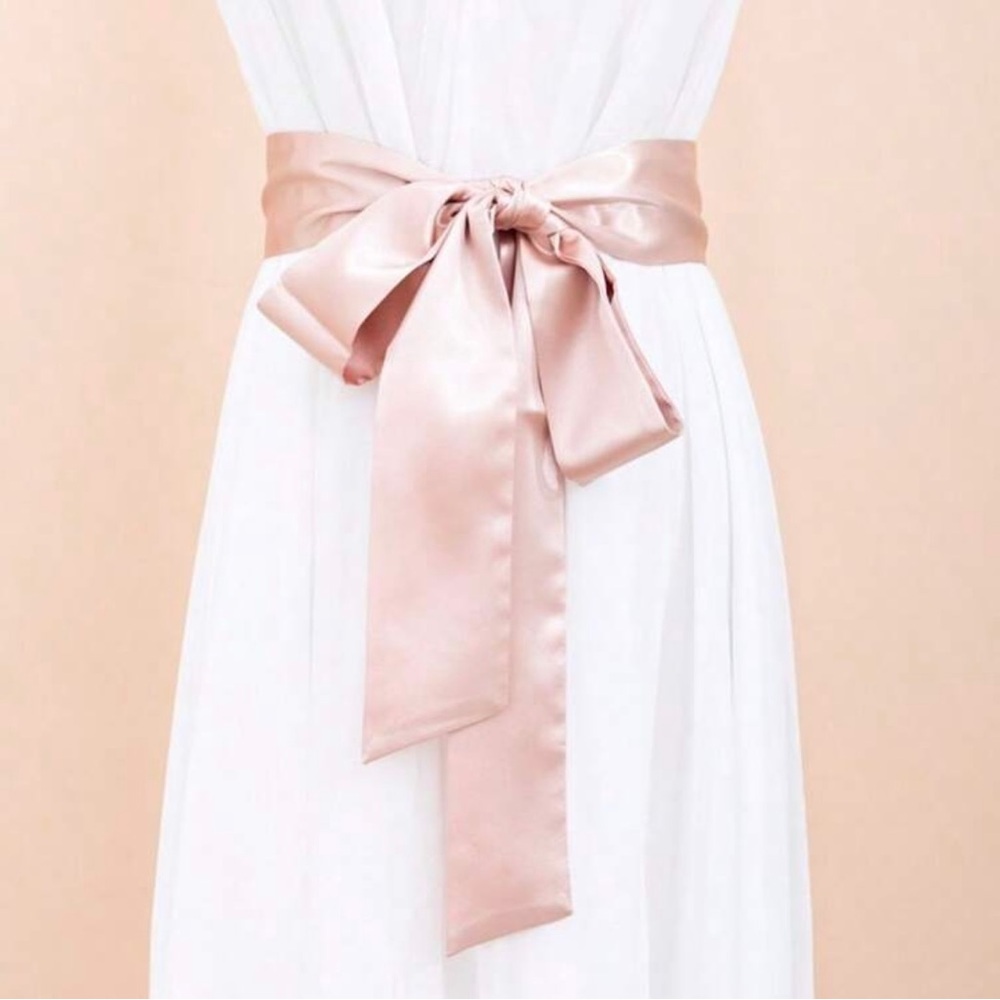 Ribbon bow tie satin accessory